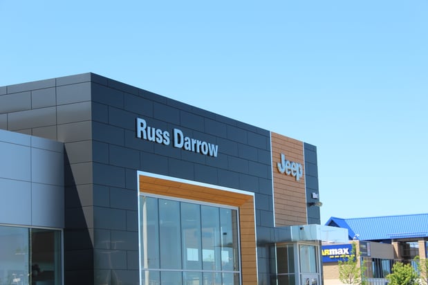 Images Russ Darrow Chrysler Dodge Jeep RAM Milwaukee Service Center