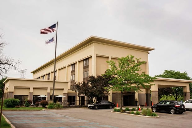 Images Hampton Inn Milwaukee Northwest