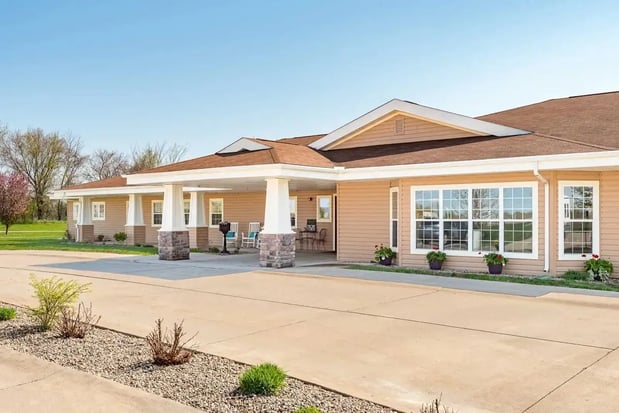 Images Windsor Manor Indianola