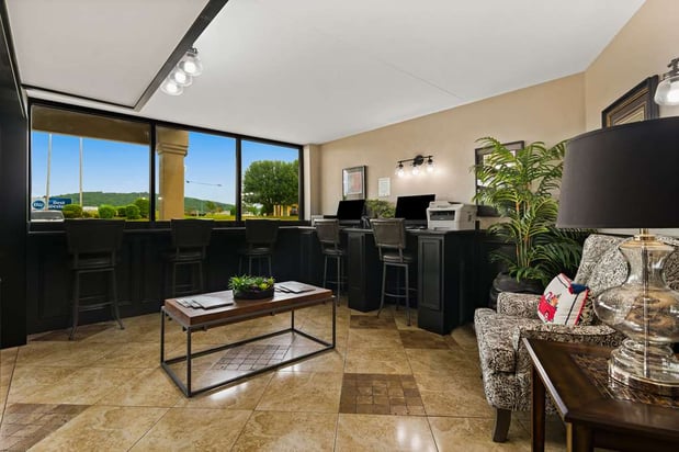 Images Best Western Windsor Suites