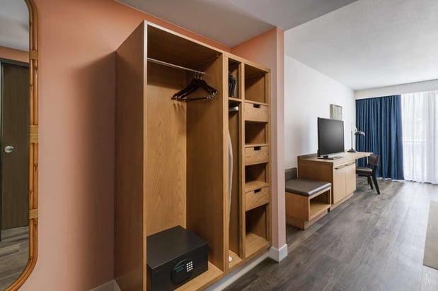 Images Hilton Garden Inn St. Pete Beach