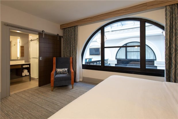 Images Hilton Garden Inn Dayton Downtown