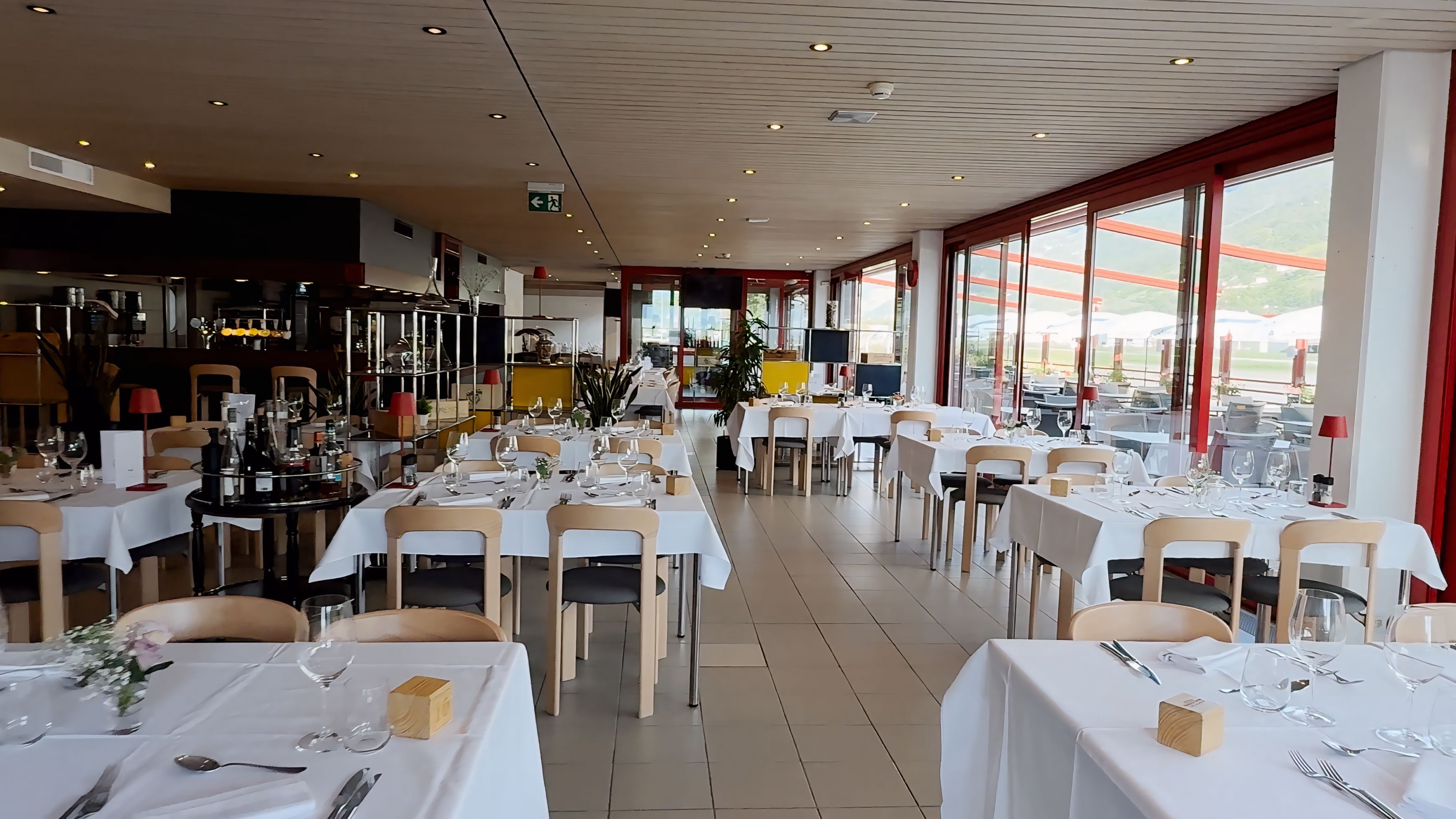 Bilder Terminal 60 - Restaurant de l'Aéroport