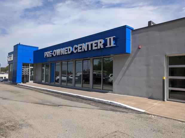 Images Smail Pre-Owned Center