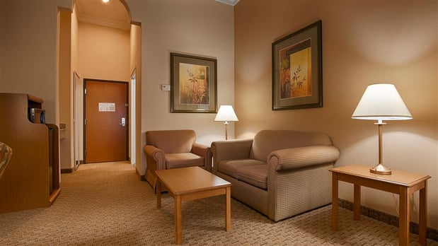 Images Best Western Plus New Caney Inn & Suites