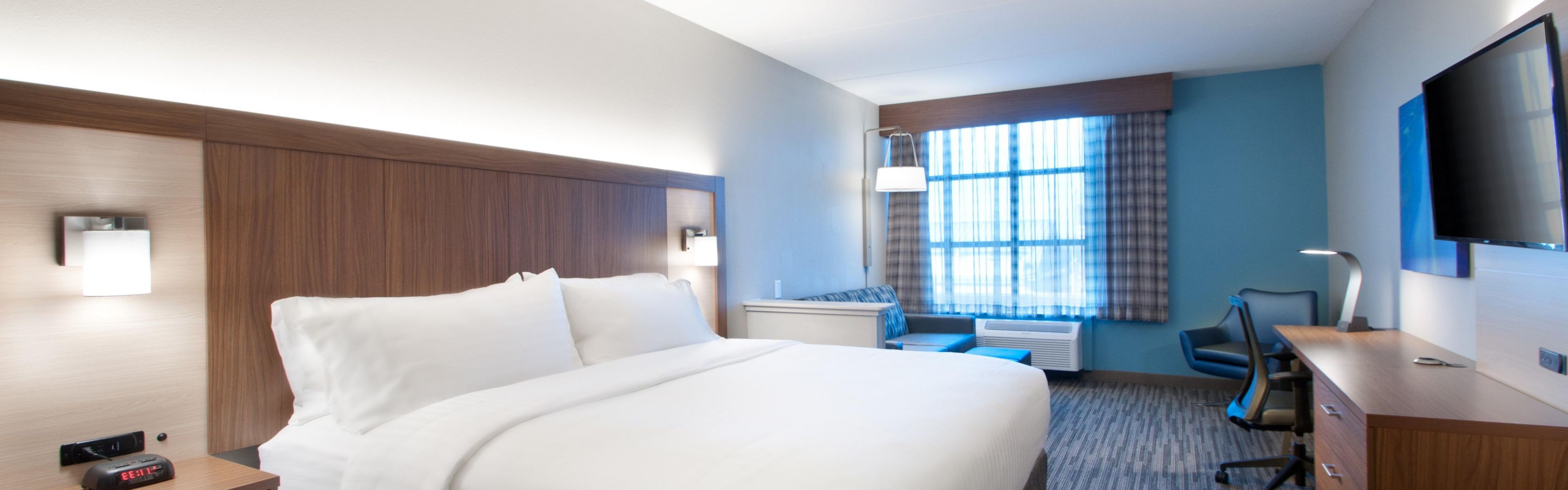 Thb Comfort Suites Stafford Hotel In Stafford