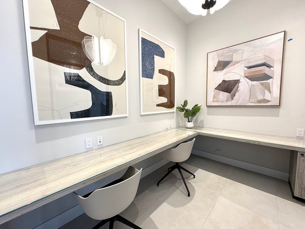 Images Caroline Golden Glades