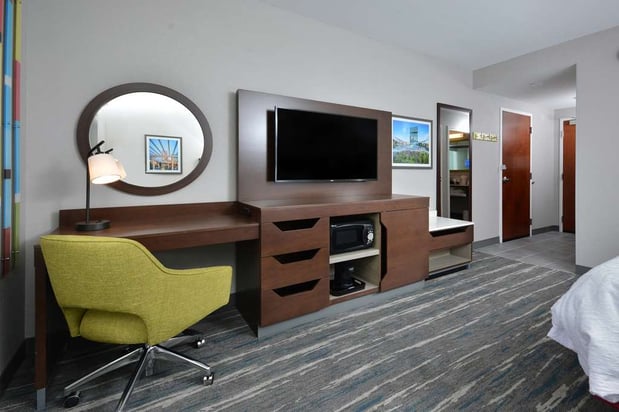 Images Hampton Inn & Suites by Hilton Charlotte North I 485