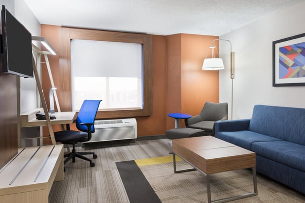 Images Holiday Inn Express & Suites Nearest Universal Orlando by IHG