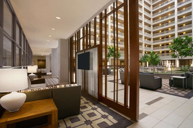 Images Embassy Suites by Hilton Chicago Downtown River North