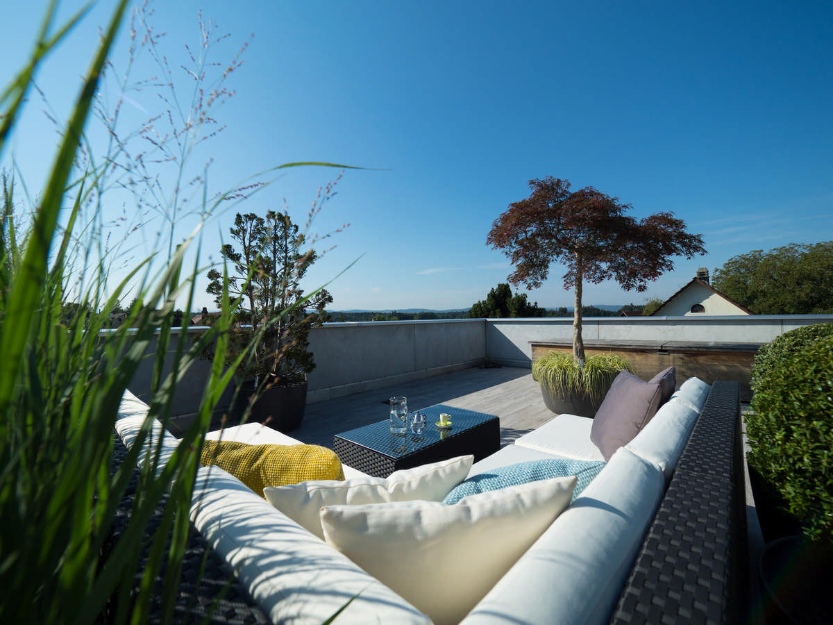 Silvedes AG, Bellevue in Brütten