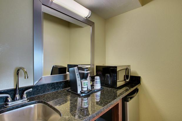 Images Holiday Inn Resort Orlando Lake Buena Vista by IHG