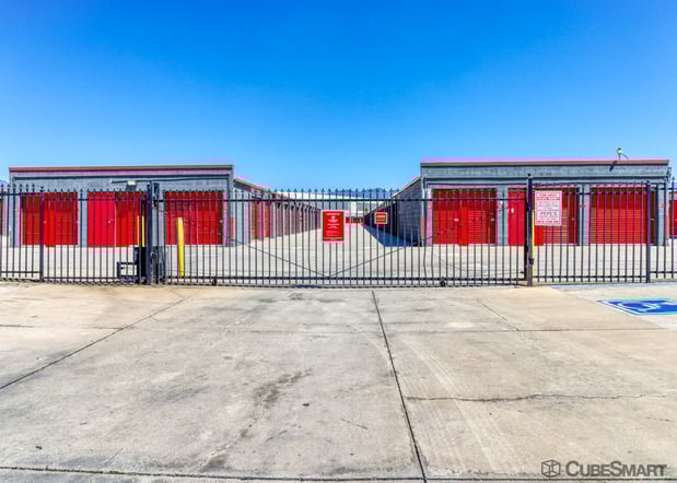 Images CubeSmart Self Storage