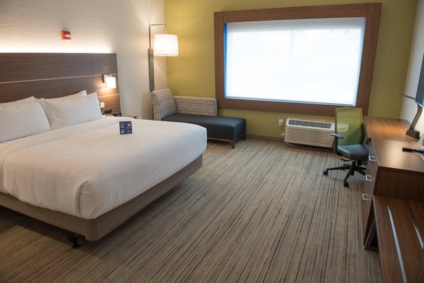 Images Holiday Inn Express & Suites Dayton SW - University Area by IHG