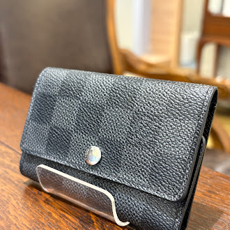 Images KOMEHYO（コメ兵）神戸三宮店