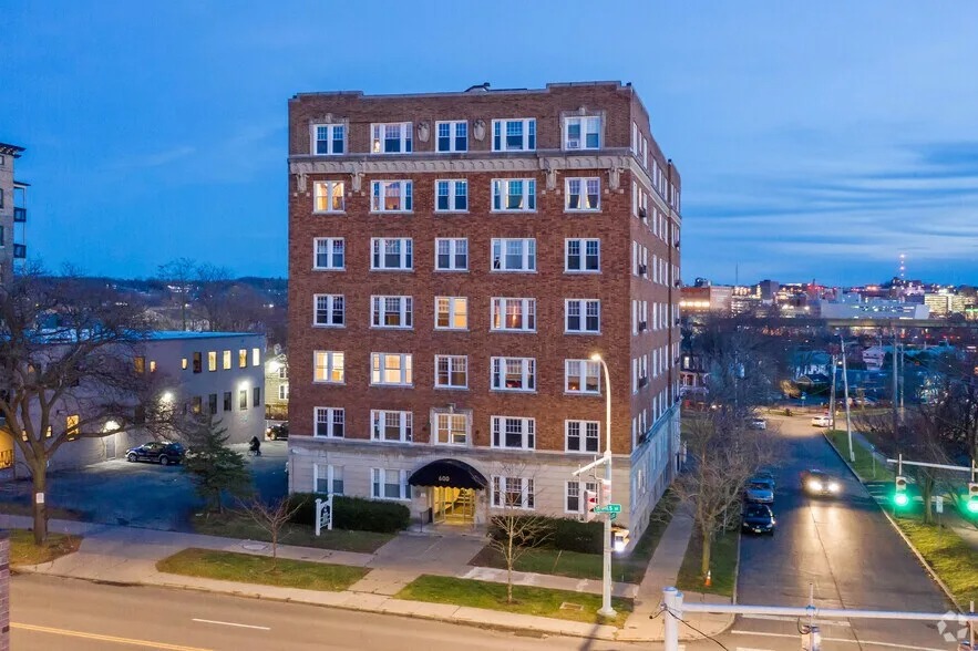 The Duchess Exterior at Lifestyle Apartments at Syracuse, Syracuse, NY, 13203