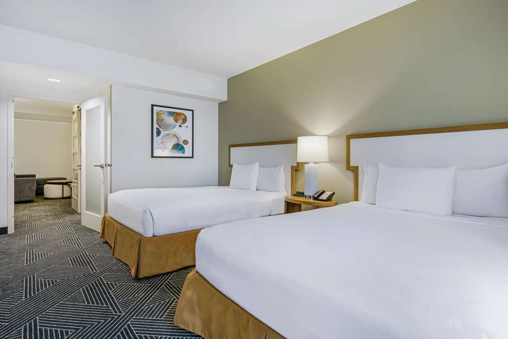 Guest room