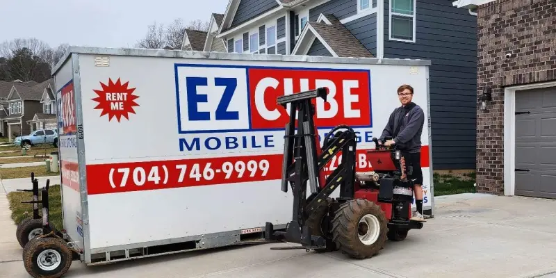 Images EZ Cube Moving & Portable Storage