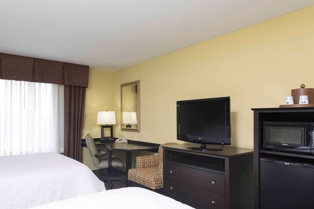 Images Hampton Inn & Suites Danville