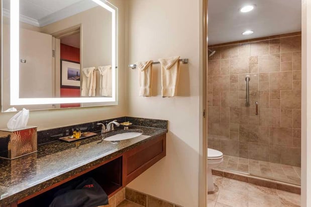 Images Best Western Plus White Bear Country Inn