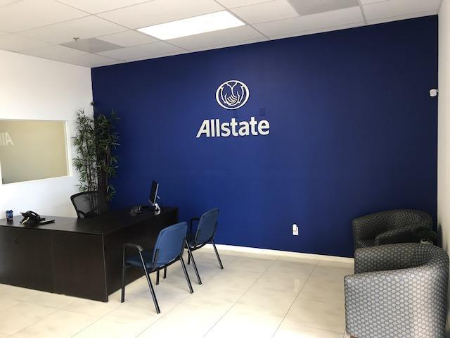 Images Eduardo Villarreal: Allstate Insurance