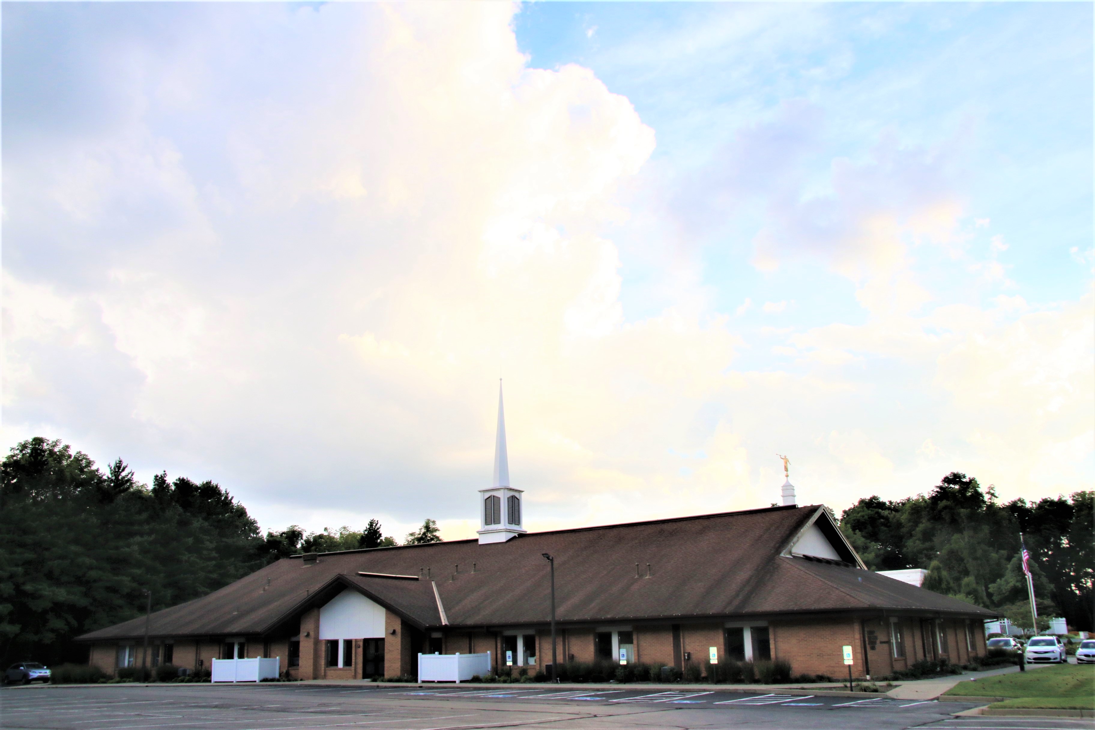Far-away exterior photo of The Church of Jesus Christ of Latter-day Saints at 7116 W Highway 22 in Crestwood KY