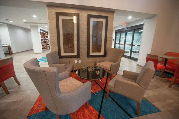 Images Hampton Inn & Suites Oklahoma City/Quail Springs