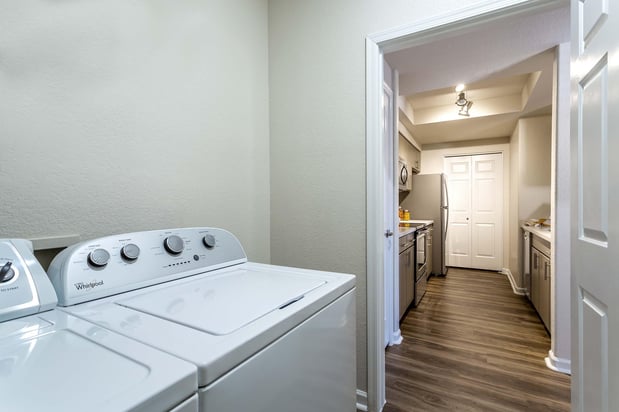 Images Camden Legacy Apartments