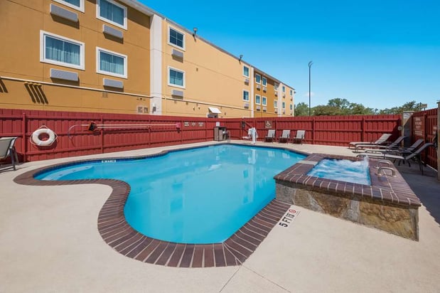 Images Best Western North Bryant Inn