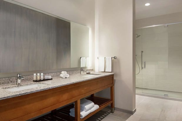 Images Embassy Suites by Hilton Sarasota