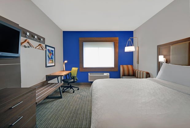 Images Holiday Inn Express Adrian by IHG