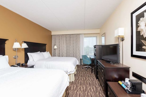 Images Hampton Inn & Suites Cleveland-Airport/Middleburg Heights