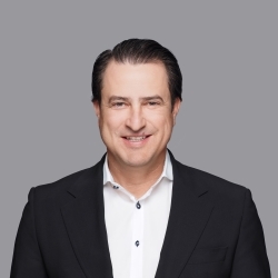 Images Mike Radmanovich - TD Wealth Private Investment Advice