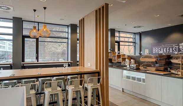 Bild 24 Premier Inn Koblenz City Hotel in Koblenz