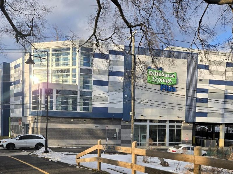 Extra Space Storage Image