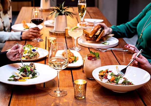 Images Dovetail Bar & Restaurant