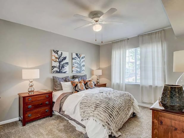 Images Red Hawk Ranch Apartments