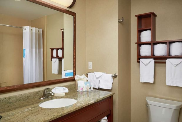 Images Hampton Inn & Suites Salem
