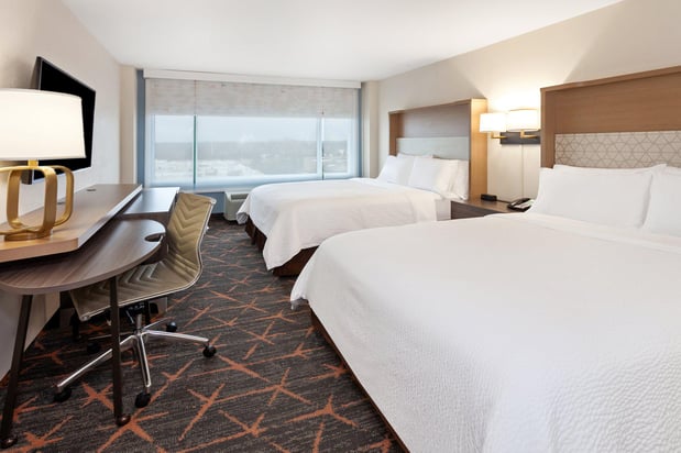 Images Holiday Inn Chicago Oakbrook by IHG