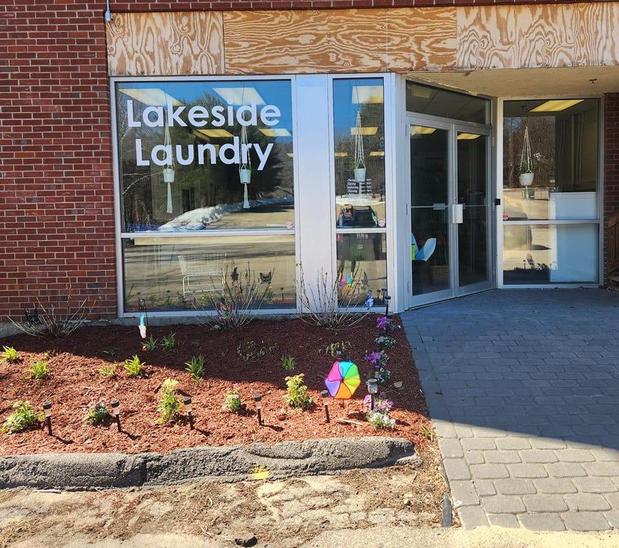 Images Lakeside laundry