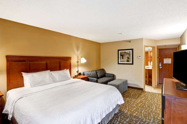 Images Hampton Inn Hendersonville