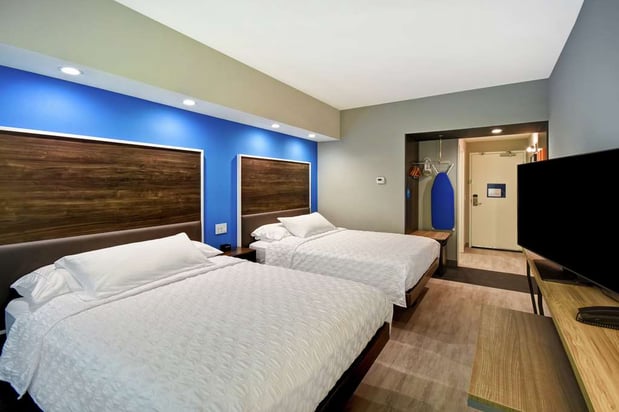 Images Tru by Hilton Deadwood