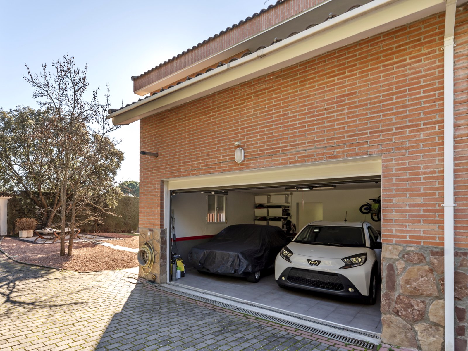 Powell Garage Doors