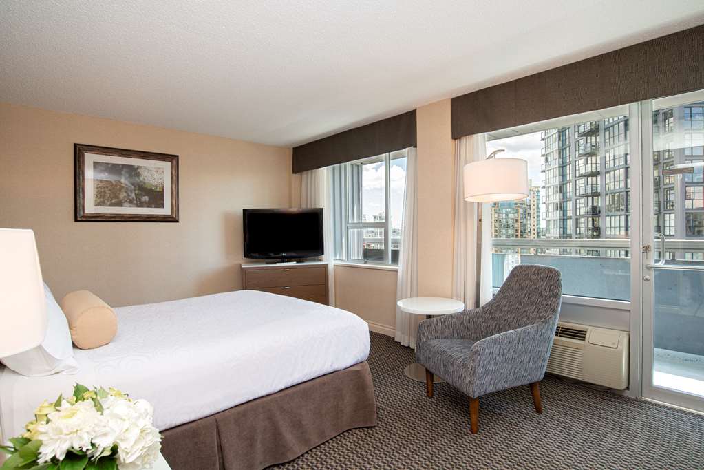 Best Western Premier Chateau Granville Hotel & Suites & Conf. Centre in Vancouver: Superior View Queen Room