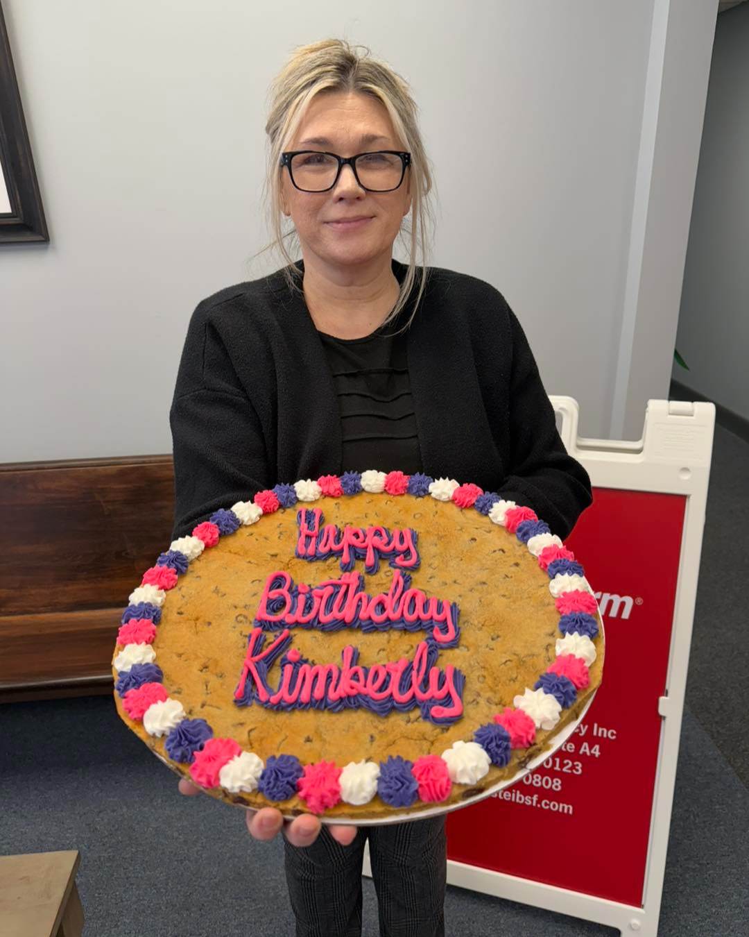 Happy 50th birthday to Kimberly! Hope you enjoy your weekend birthday! 
#statefarm #homeowners #flood #harahanins #bsteibsf #auto #condo #renters #barcleysteibstatefarm #insurance #lifeinsurance #lifeinsurancematters #LifeInsuranceMattersPH