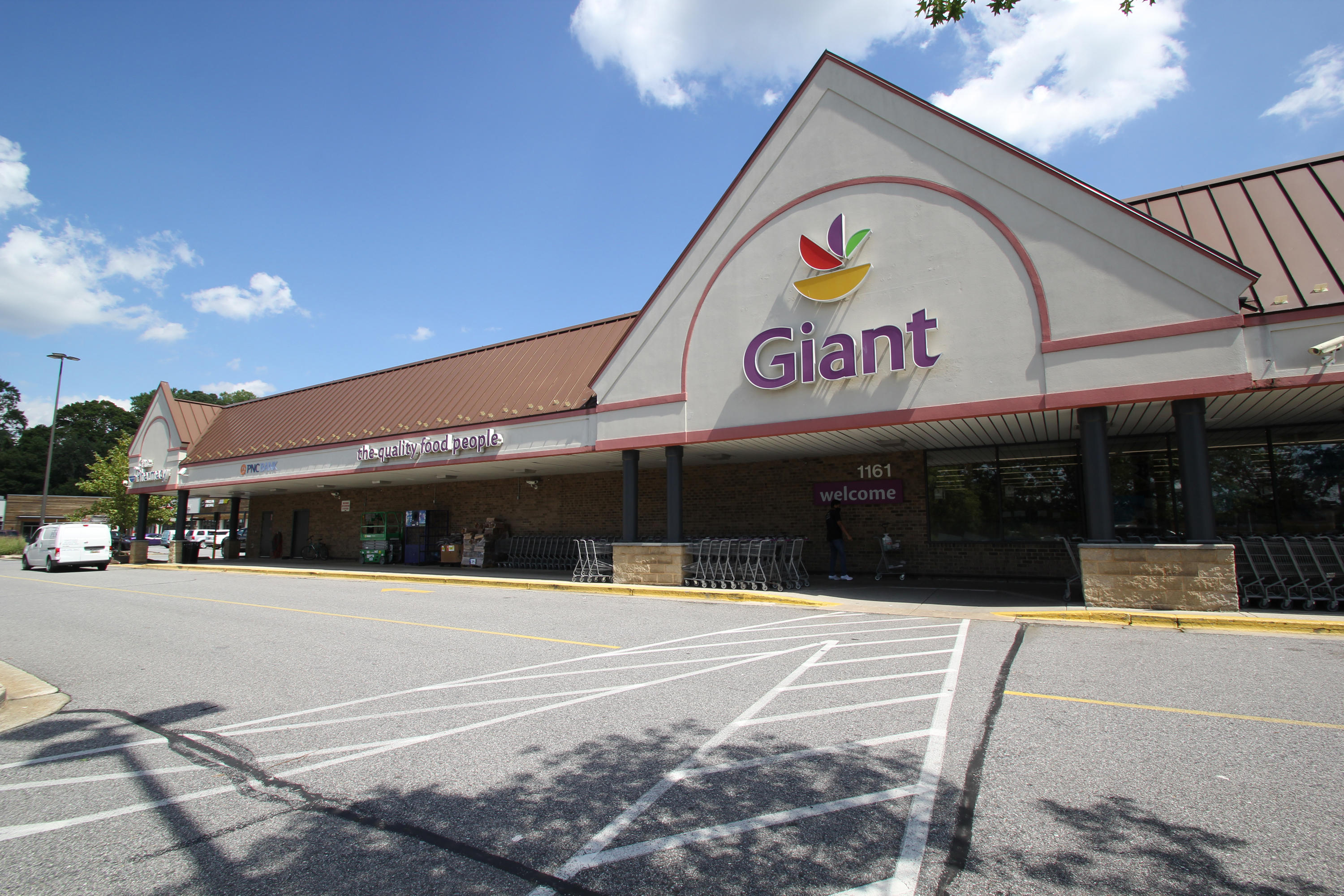 Giant Food, 1161 State Route 3 N, Gambrills, MD, Grocery Stores