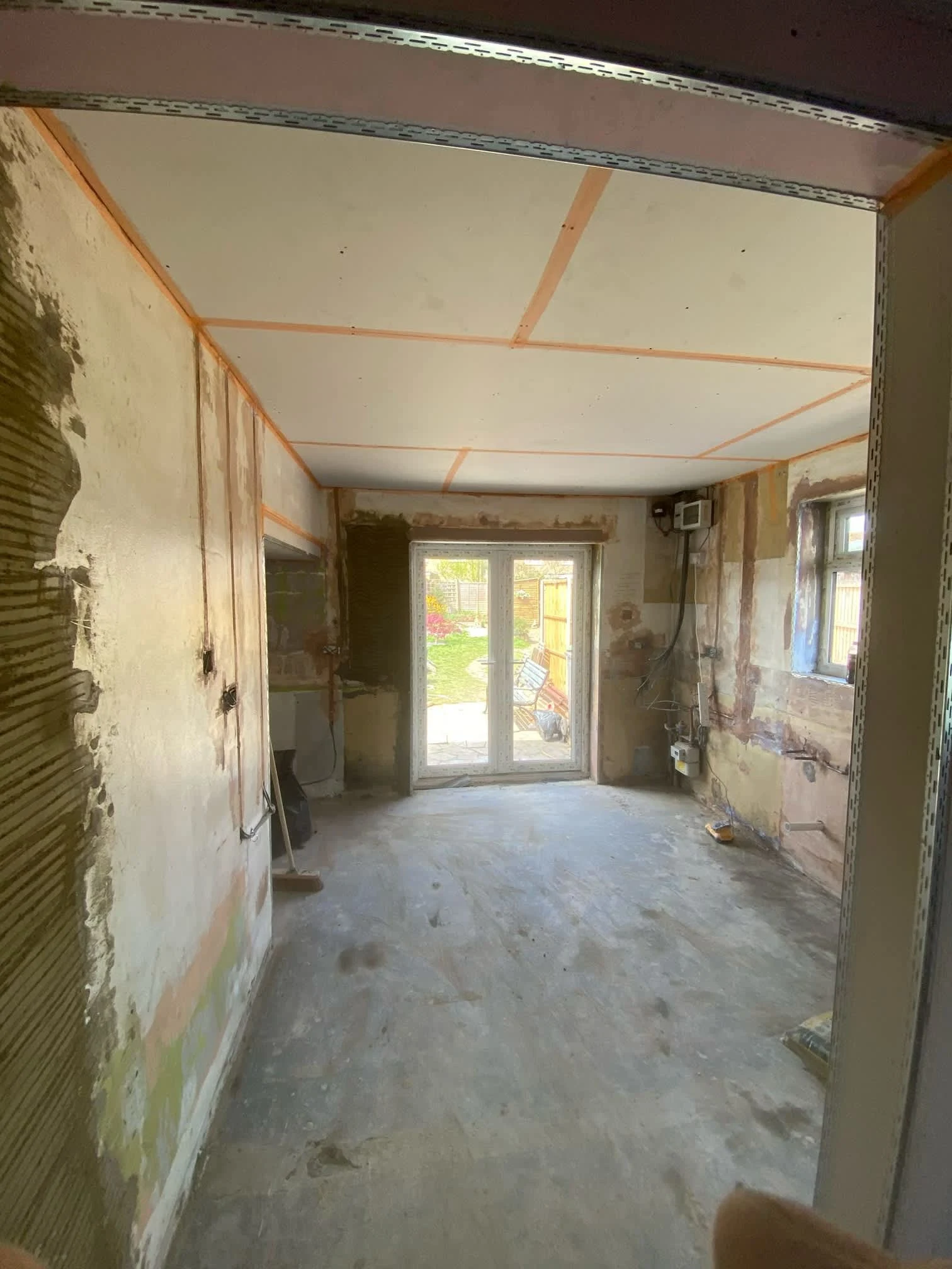 Images Pristine Plastering and Damp Proofing Ltd