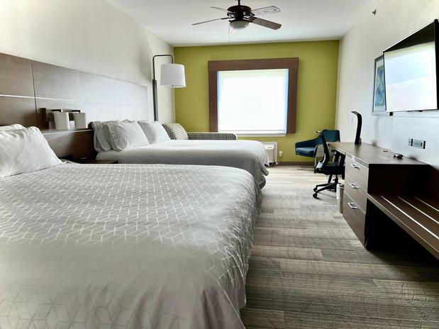 Images Holiday Inn Express & Suites South Padre Island, an IHG Hotel