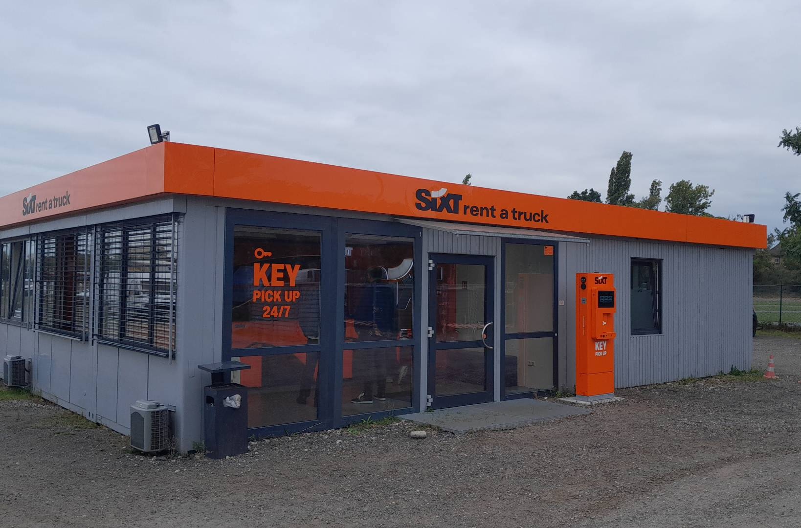 SIXT Berlin Eastside Truck Center, Rudolfstraße 18 in Berlin