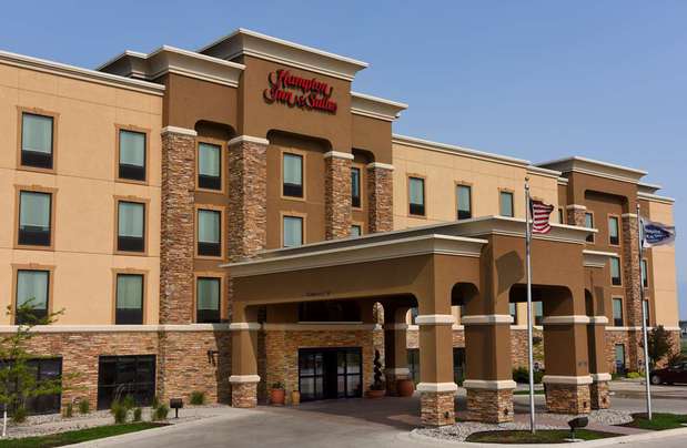 Images Hampton Inn & Suites Fargo Medical Center